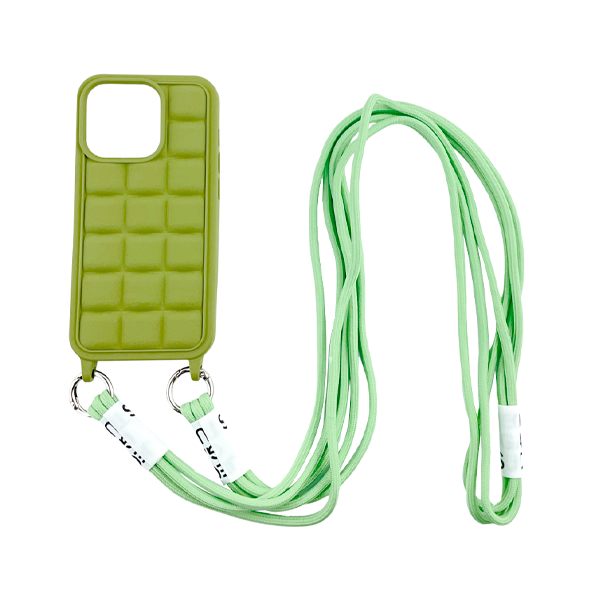 CARATULA SILICON CON CORDON IPHONE 15/14/13 VERDE OLIVO